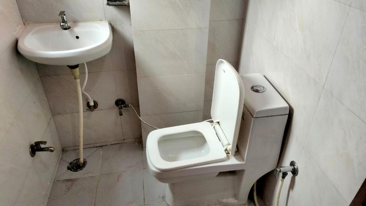 Premshi Guest House Ayodhya Exterior foto