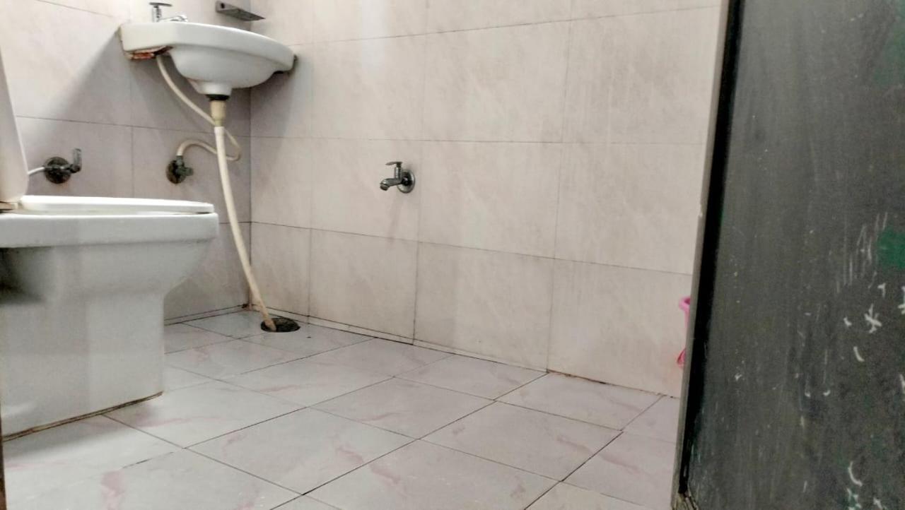 Premshi Guest House Ayodhya Exterior foto